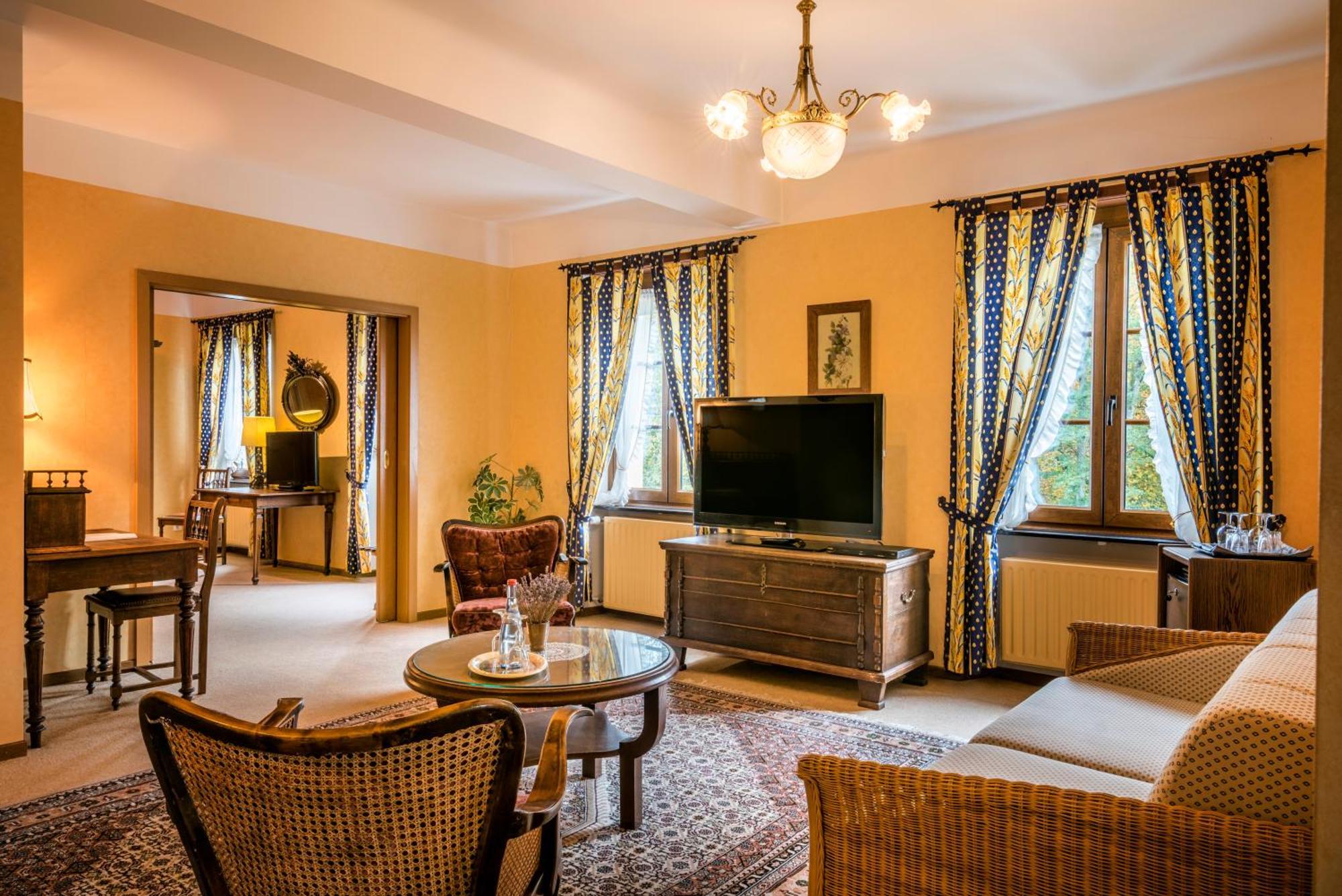 Hotel Restaurant Le Cigalon Waldbillig Dış mekan fotoğraf
